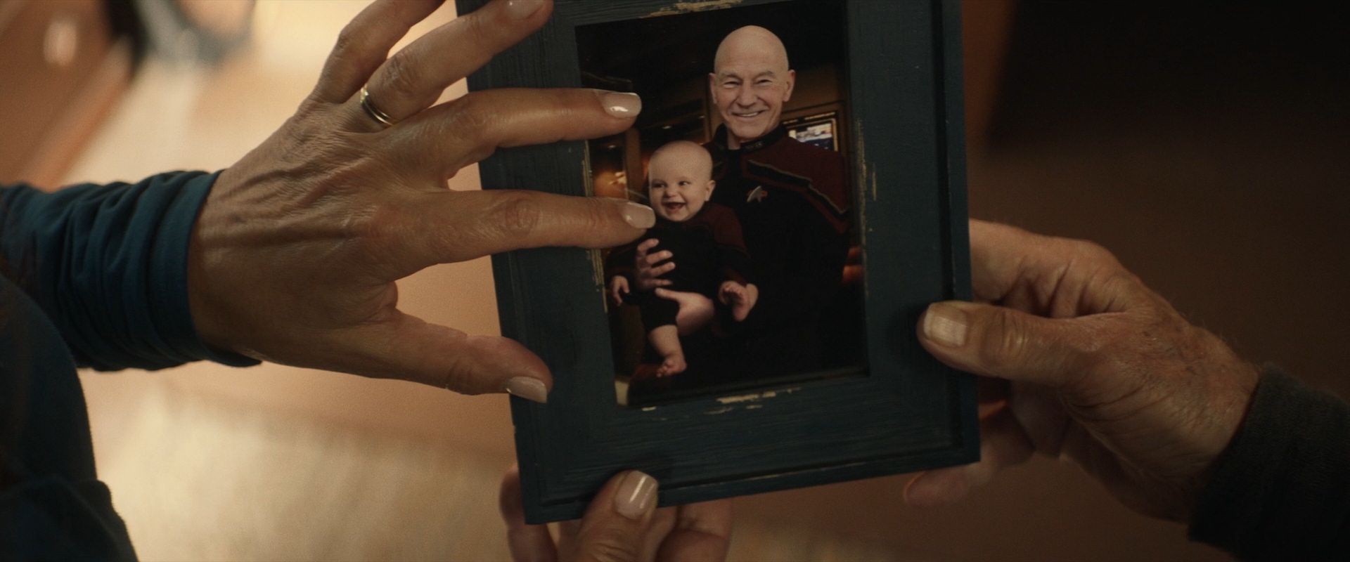 extant_StarTrek_PIC_1x07-Nepenthe_02574.jpg