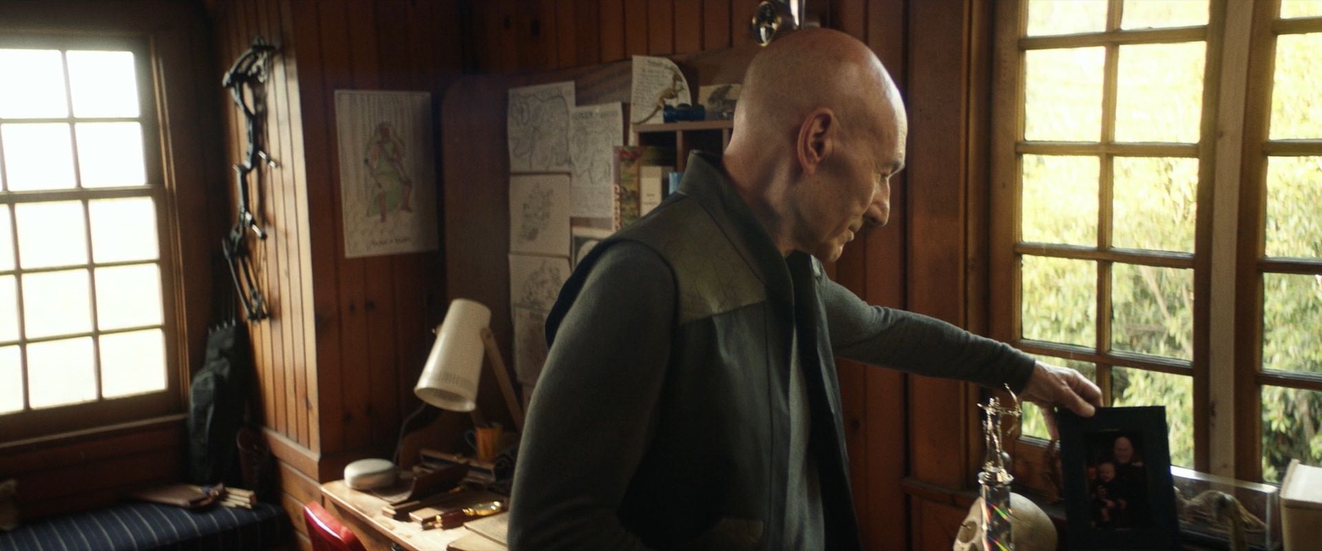 extant_StarTrek_PIC_1x07-Nepenthe_02726.jpg
