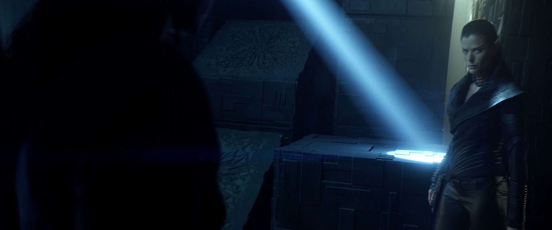 extant_StarTrek_PIC_1x07-Nepenthe_04295.jpg