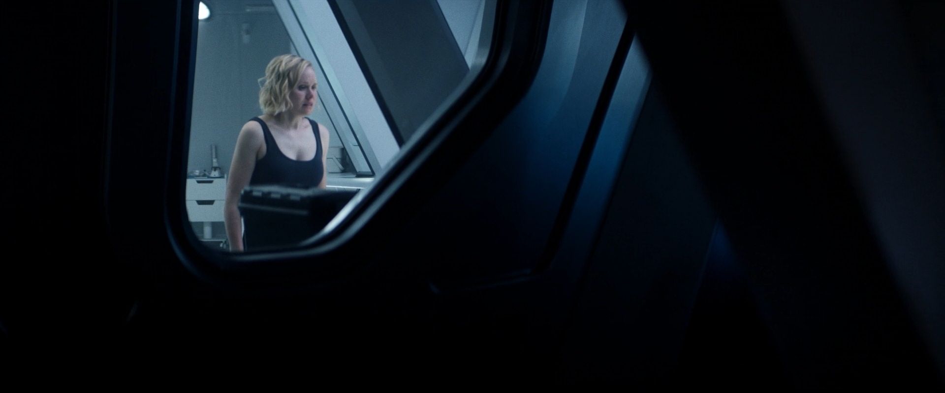 extant_StarTrek_PIC_1x07-Nepenthe_05434.jpg