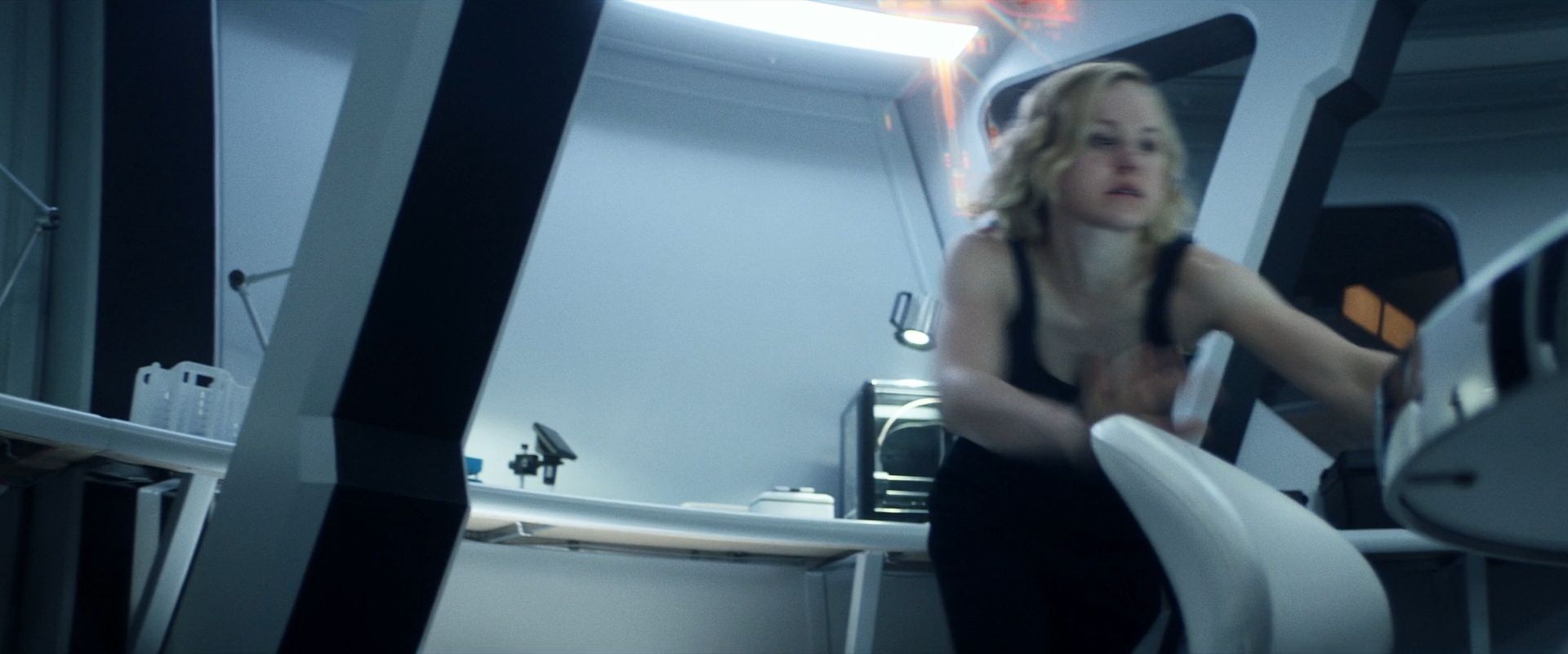 extant_StarTrek_PIC_1x07-Nepenthe_05536.jpg