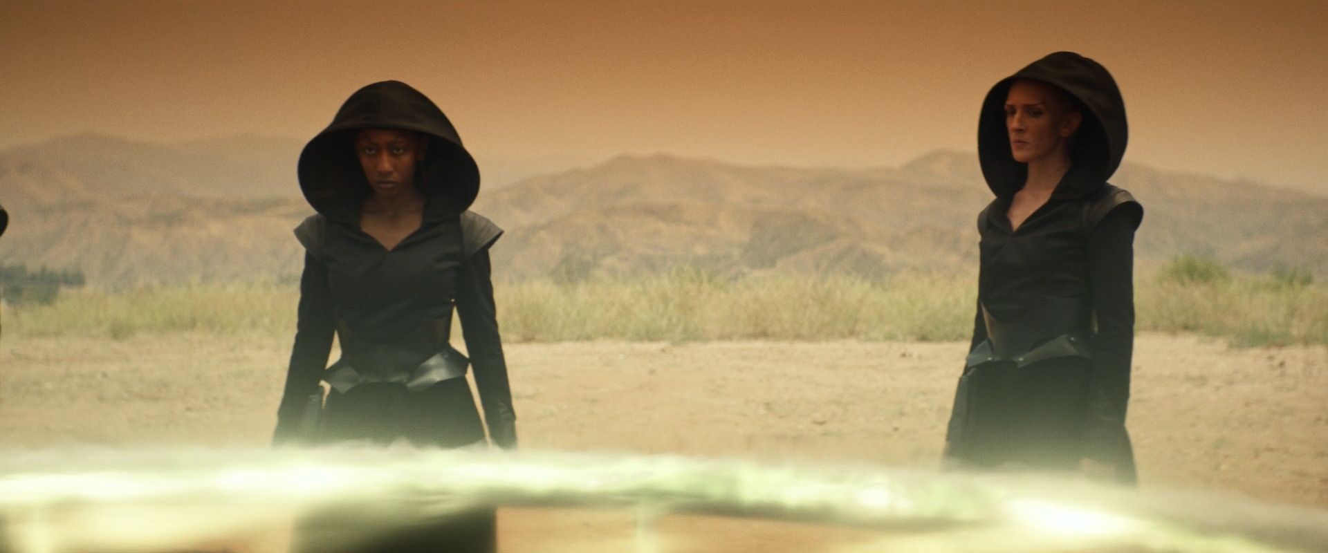 extant_StarTrek_PIC_1x08-BrokenPieces_00342.jpg