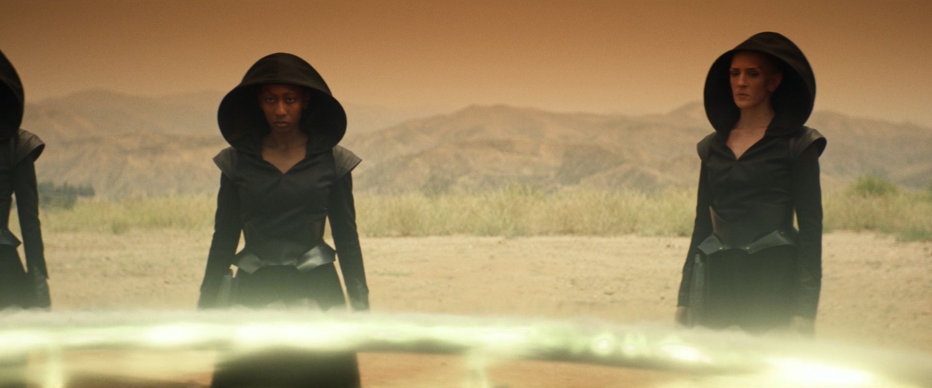extant_StarTrek_PIC_1x08-BrokenPieces_00343.jpg