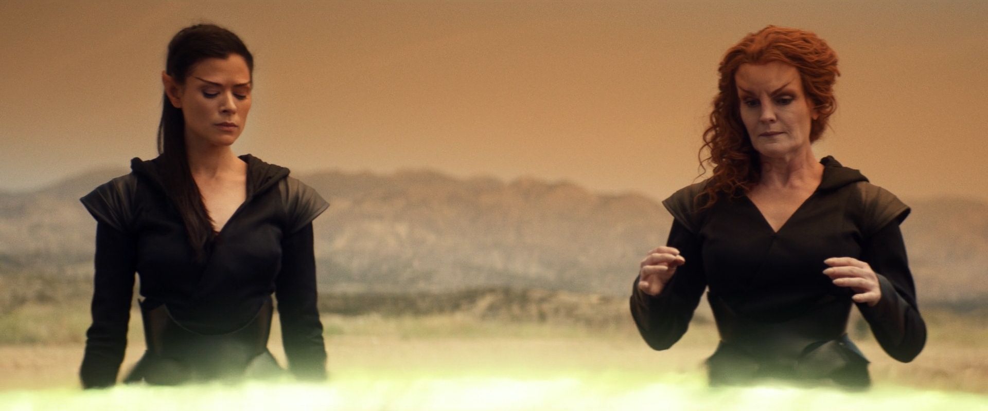 extant_StarTrek_PIC_1x08-BrokenPieces_00387.jpg