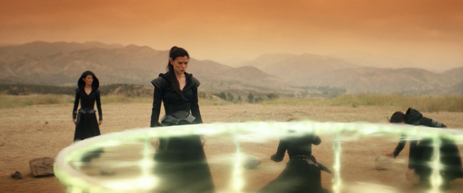 extant_StarTrek_PIC_1x08-BrokenPieces_00424.jpg