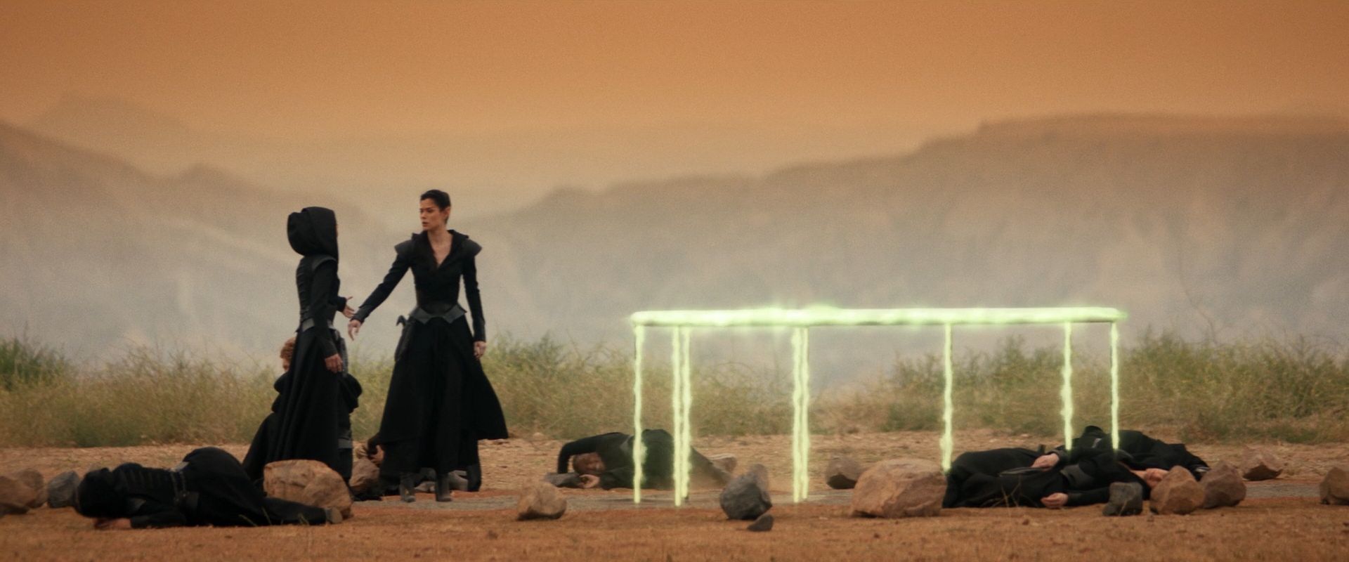 extant_StarTrek_PIC_1x08-BrokenPieces_00462.jpg