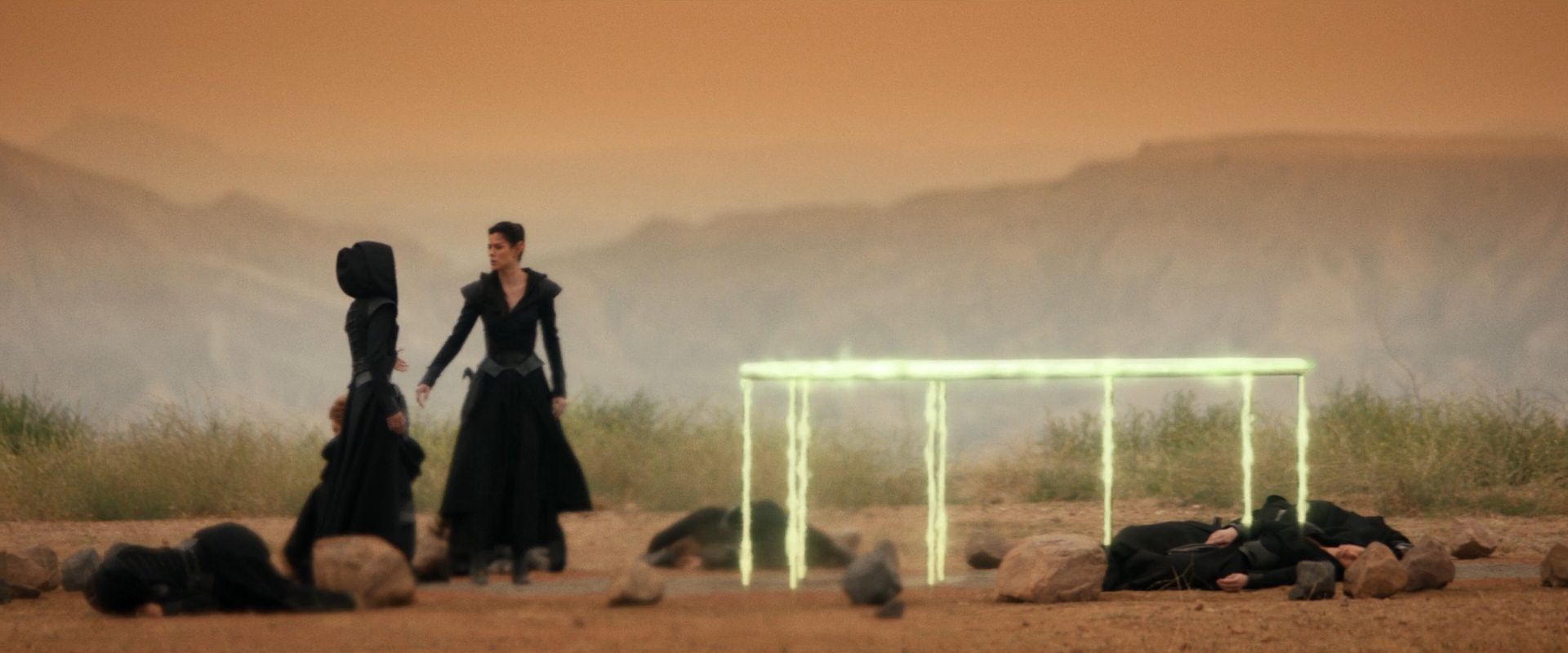 extant_StarTrek_PIC_1x08-BrokenPieces_00463.jpg