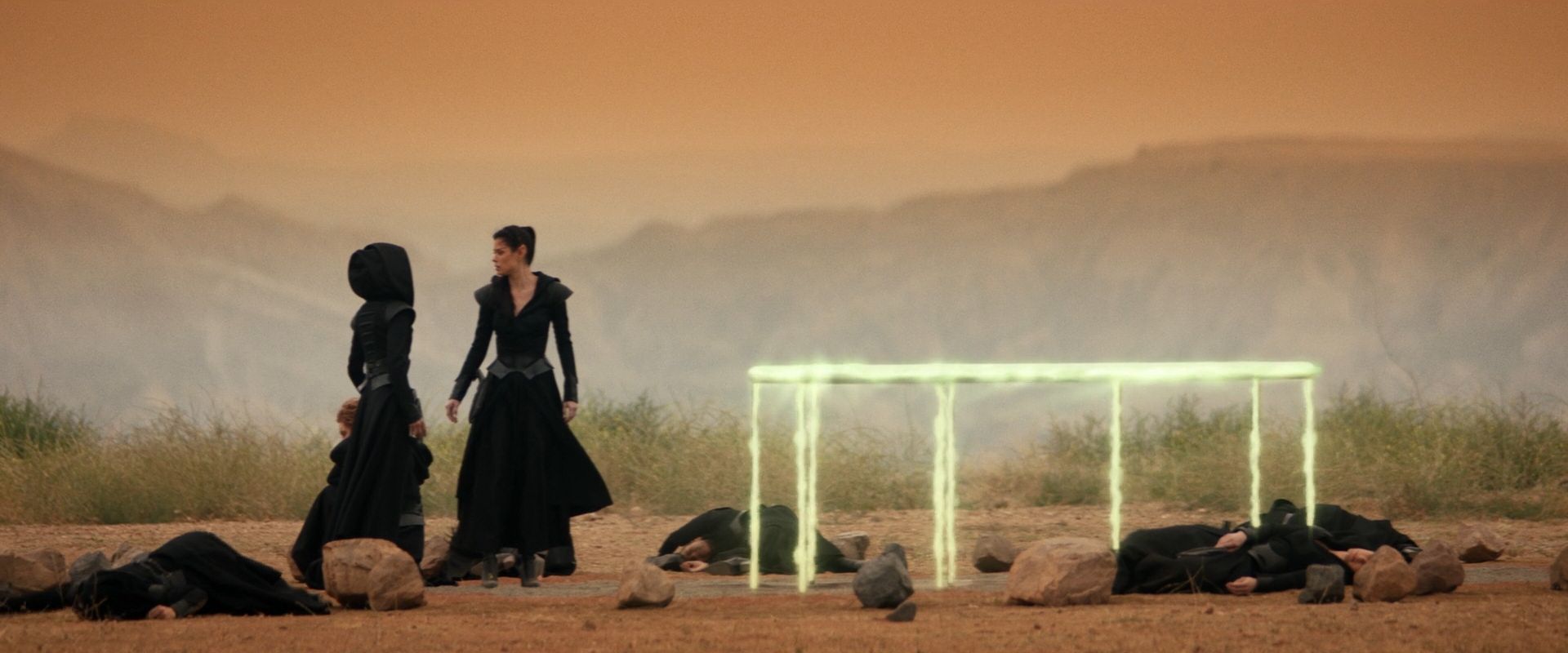 extant_StarTrek_PIC_1x08-BrokenPieces_00466.jpg