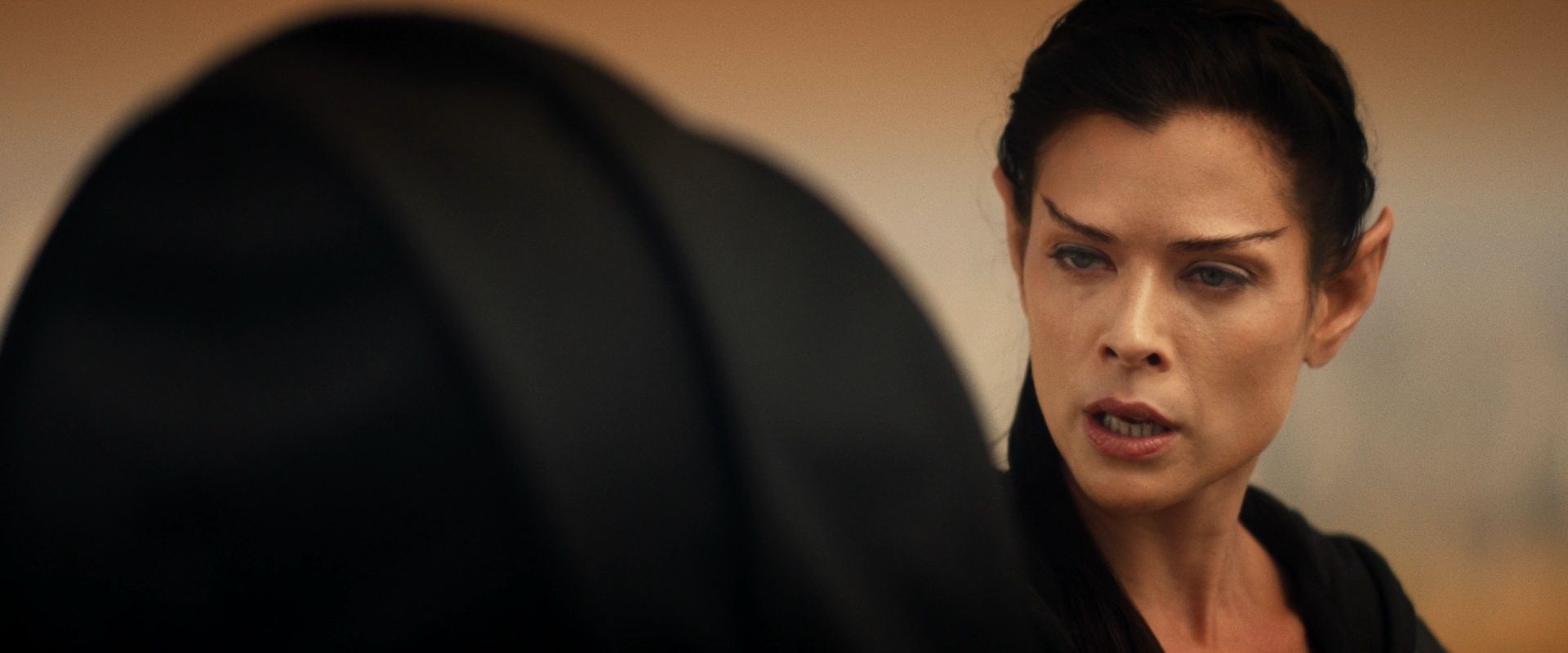 extant_StarTrek_PIC_1x08-BrokenPieces_00489.jpg