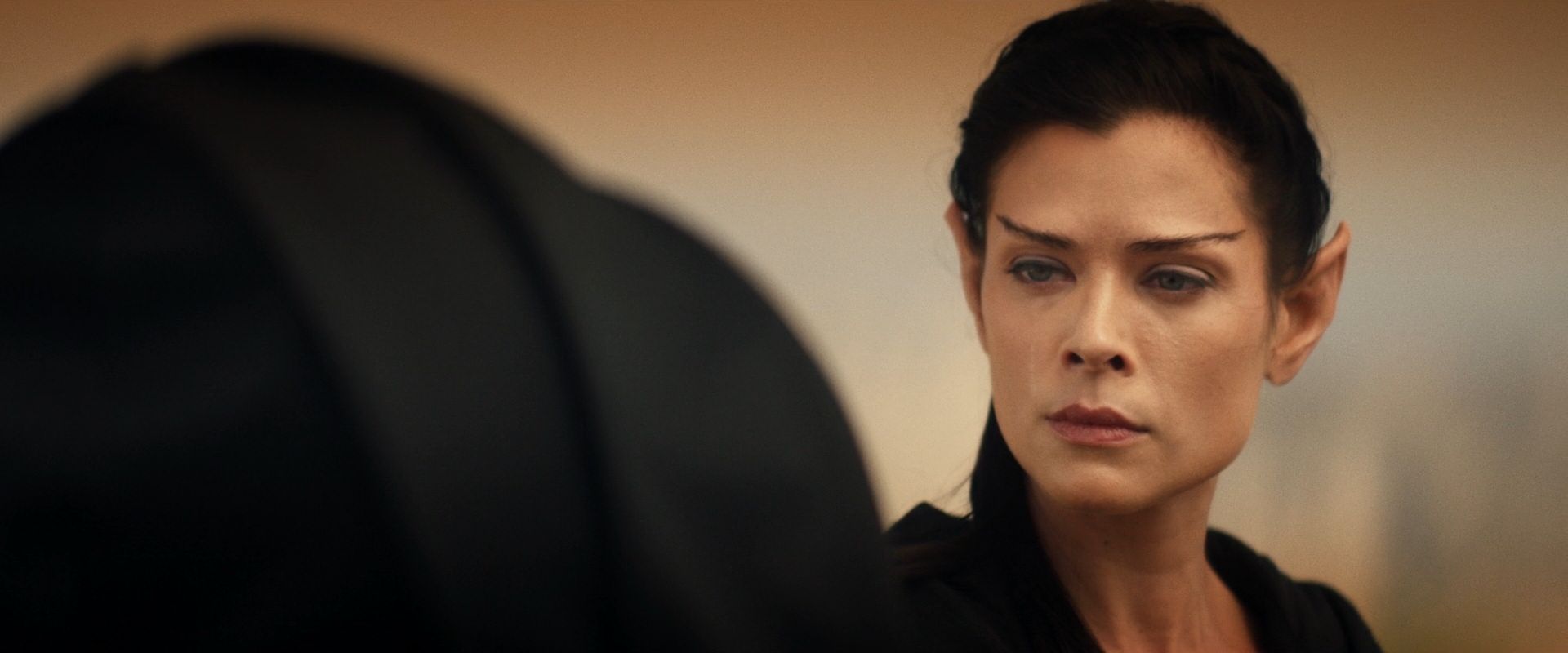 extant_StarTrek_PIC_1x08-BrokenPieces_00500.jpg