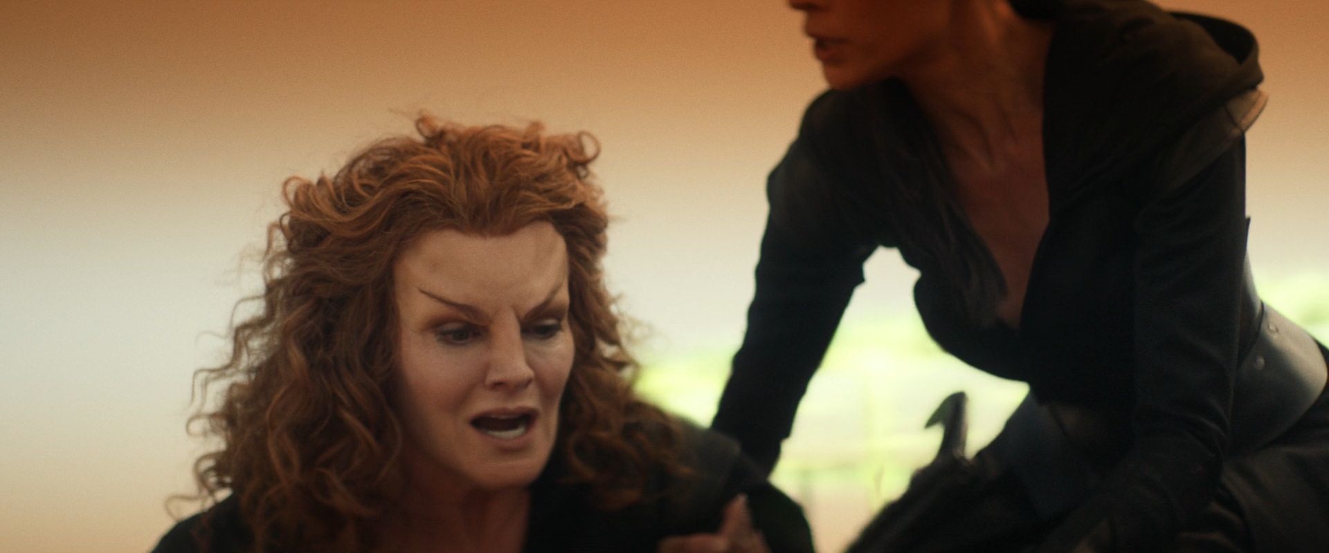 extant_StarTrek_PIC_1x08-BrokenPieces_00517.jpg