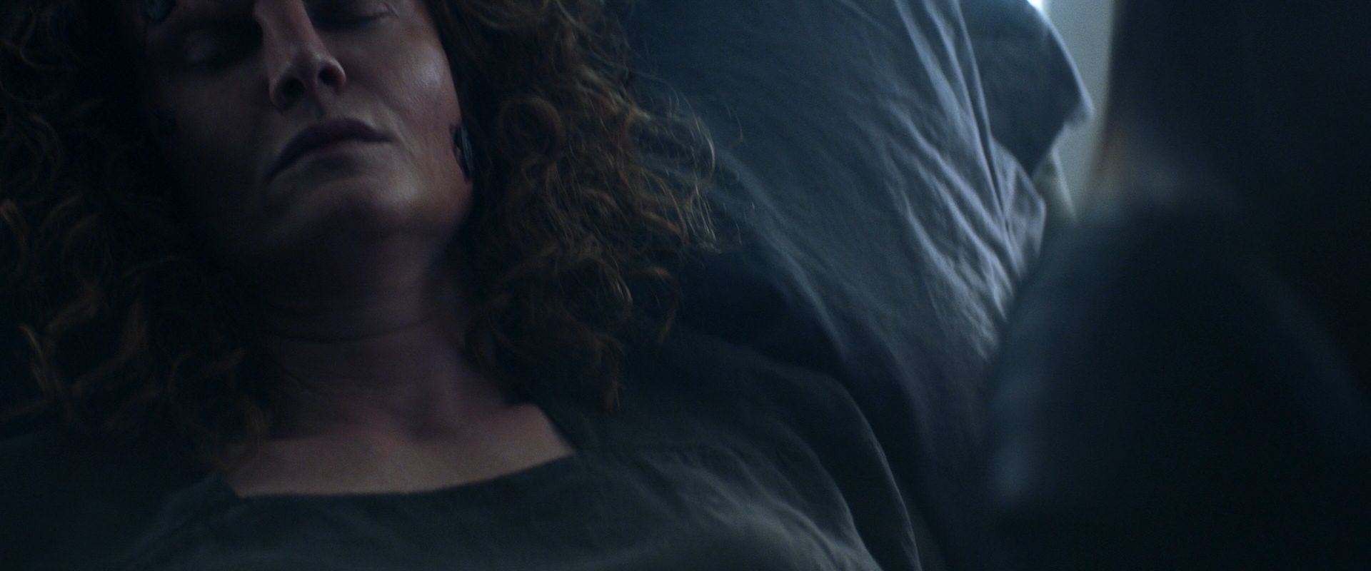 extant_StarTrek_PIC_1x08-BrokenPieces_00565.jpg
