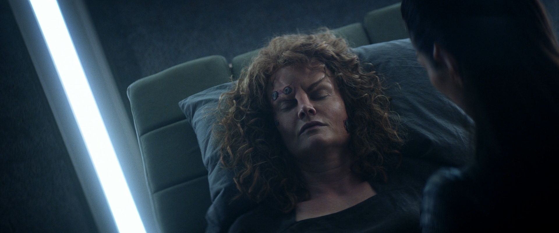 extant_StarTrek_PIC_1x08-BrokenPieces_00593.jpg