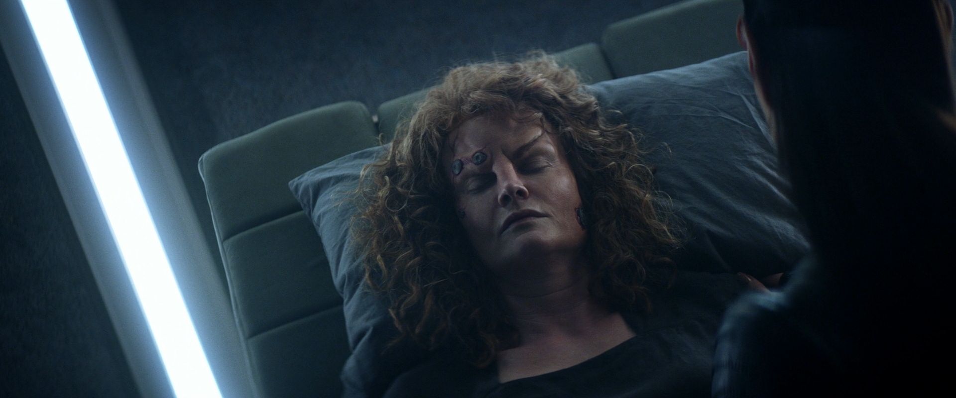 extant_StarTrek_PIC_1x08-BrokenPieces_00598.jpg