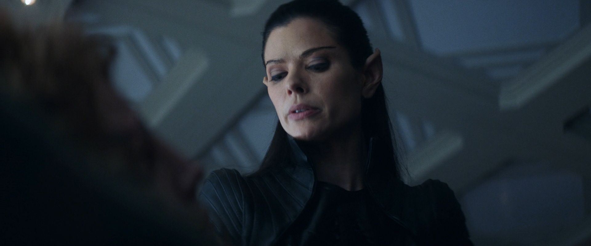 extant_StarTrek_PIC_1x08-BrokenPieces_00608.jpg
