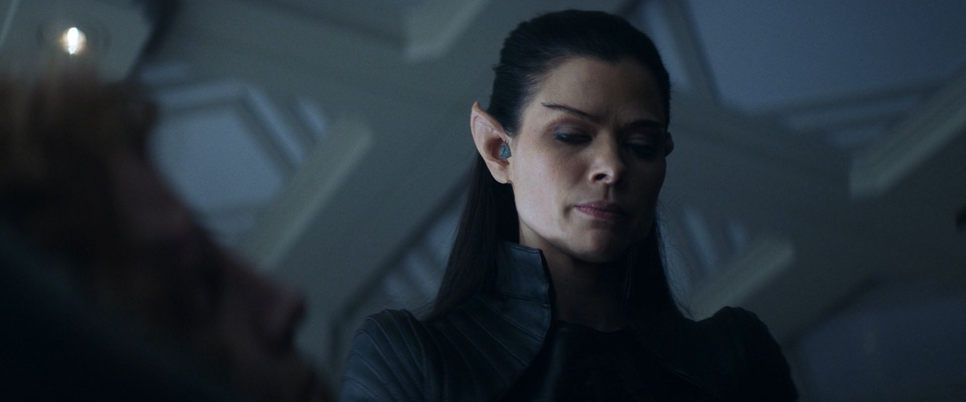 extant_StarTrek_PIC_1x08-BrokenPieces_00612.jpg