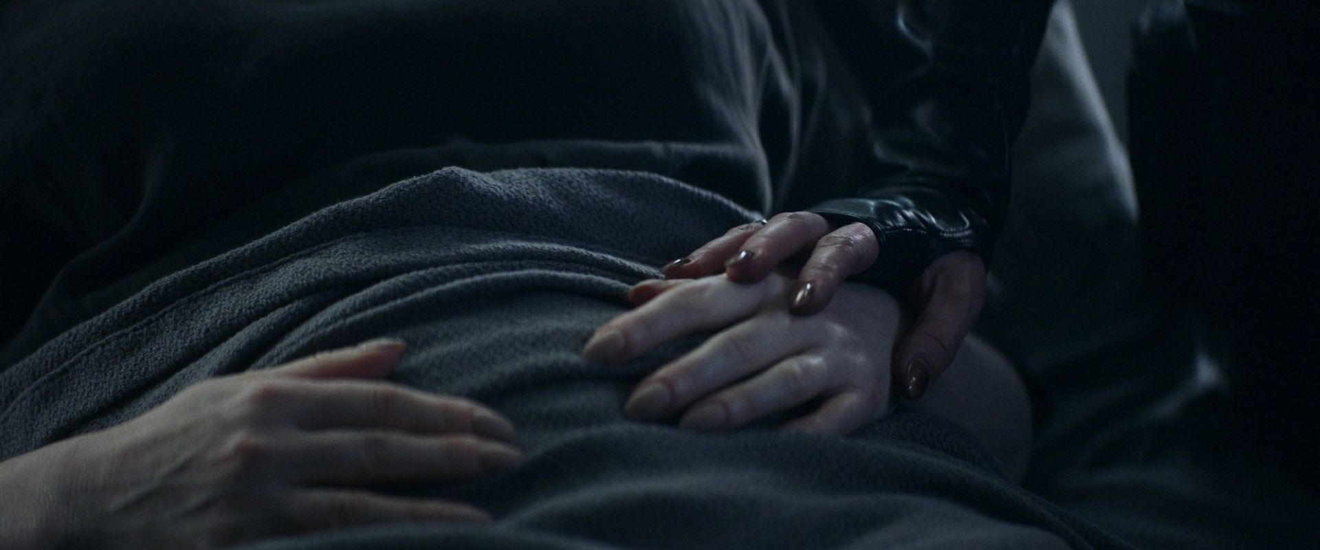 extant_StarTrek_PIC_1x08-BrokenPieces_00627.jpg