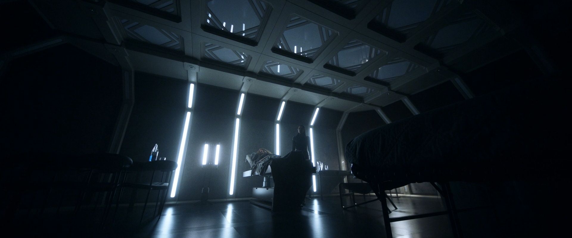 extant_StarTrek_PIC_1x08-BrokenPieces_00630.jpg