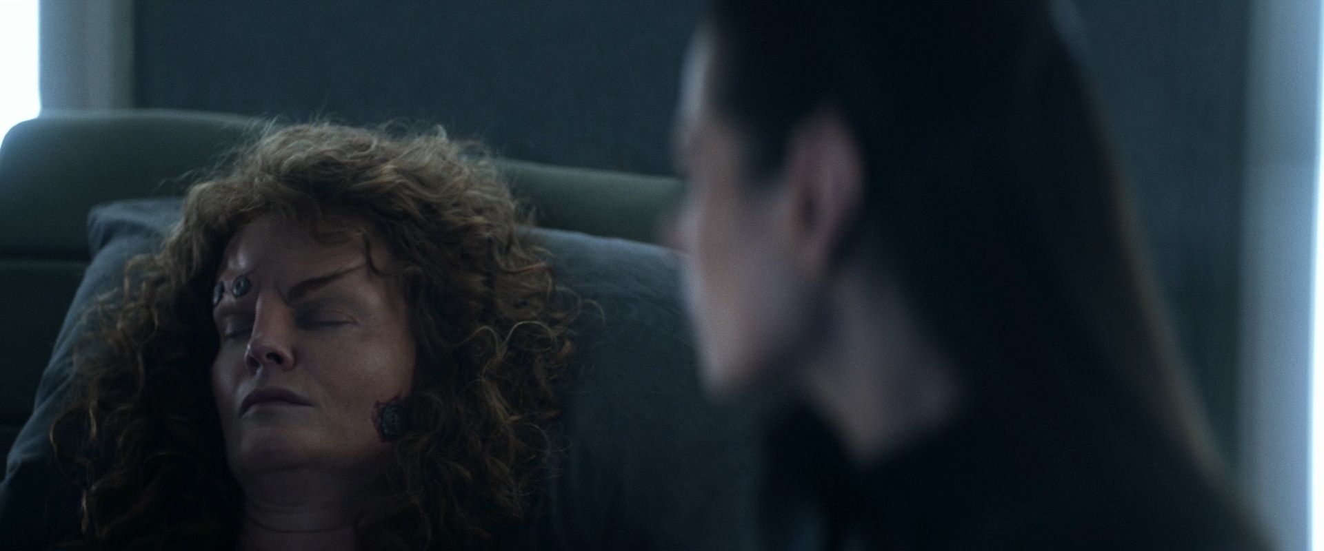 extant_StarTrek_PIC_1x08-BrokenPieces_00655.jpg