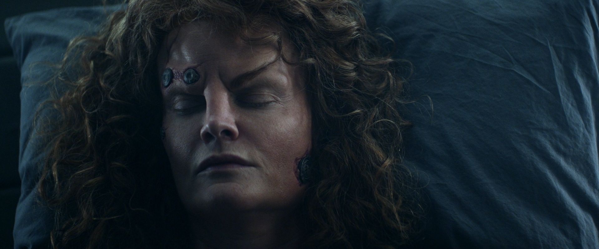 extant_StarTrek_PIC_1x08-BrokenPieces_00668.jpg