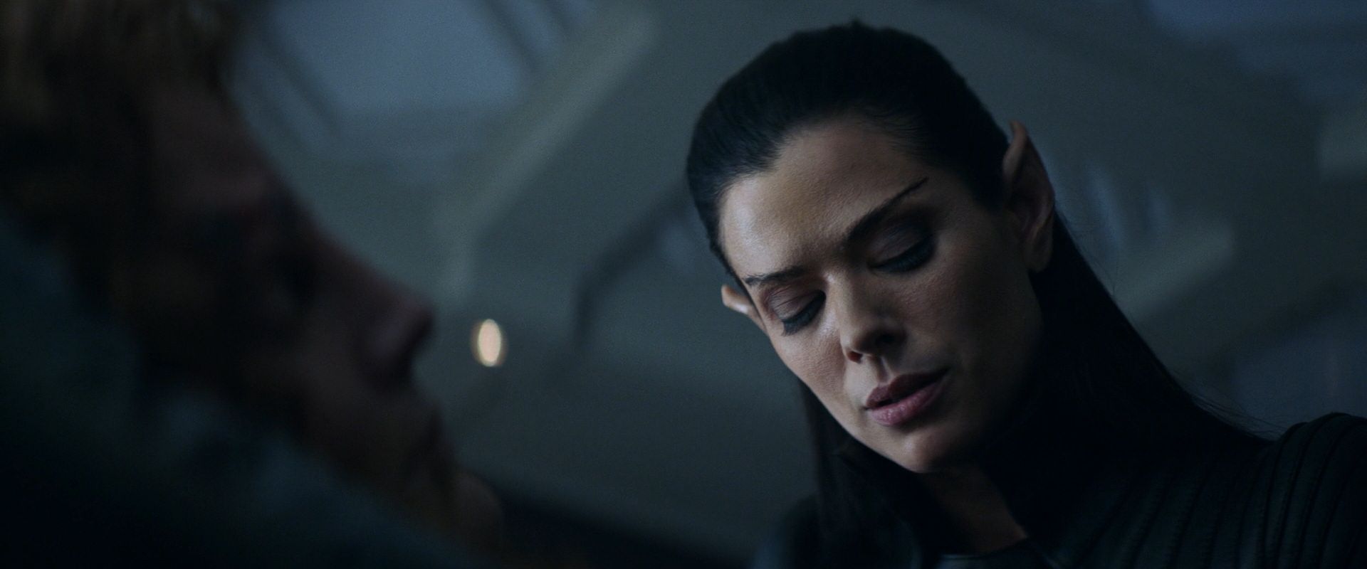 extant_StarTrek_PIC_1x08-BrokenPieces_00722.jpg