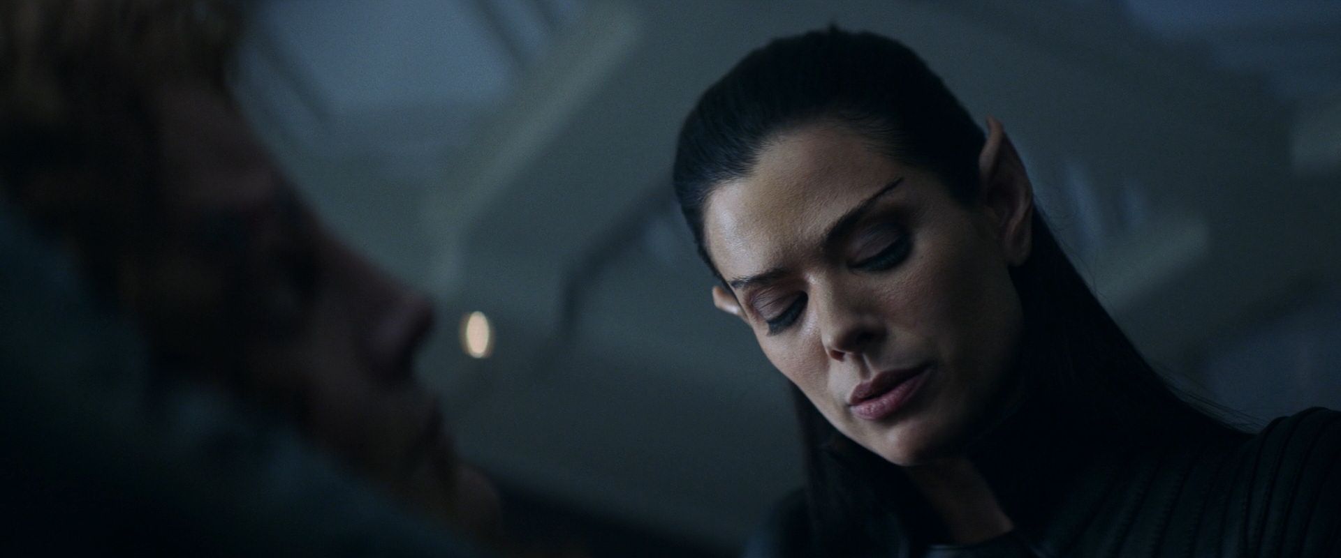 extant_StarTrek_PIC_1x08-BrokenPieces_00723.jpg