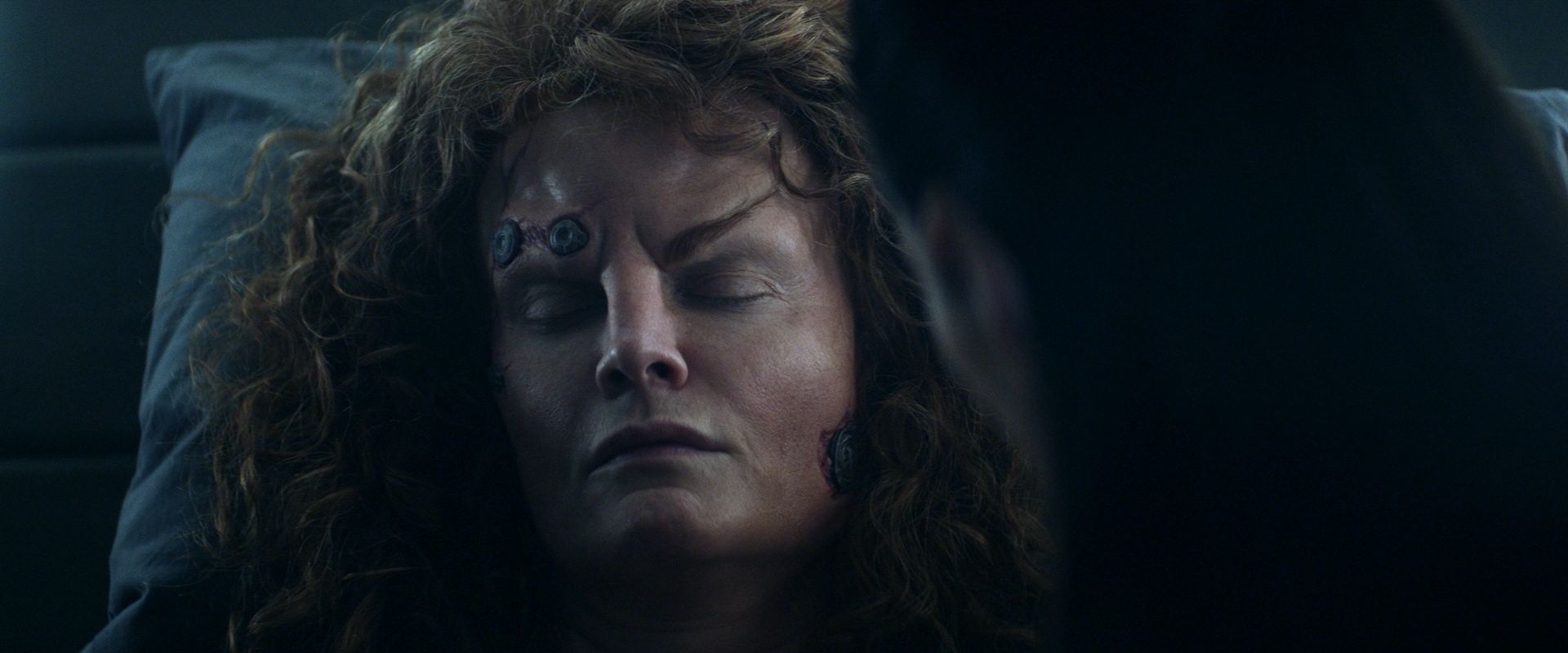 extant_StarTrek_PIC_1x08-BrokenPieces_00728.jpg