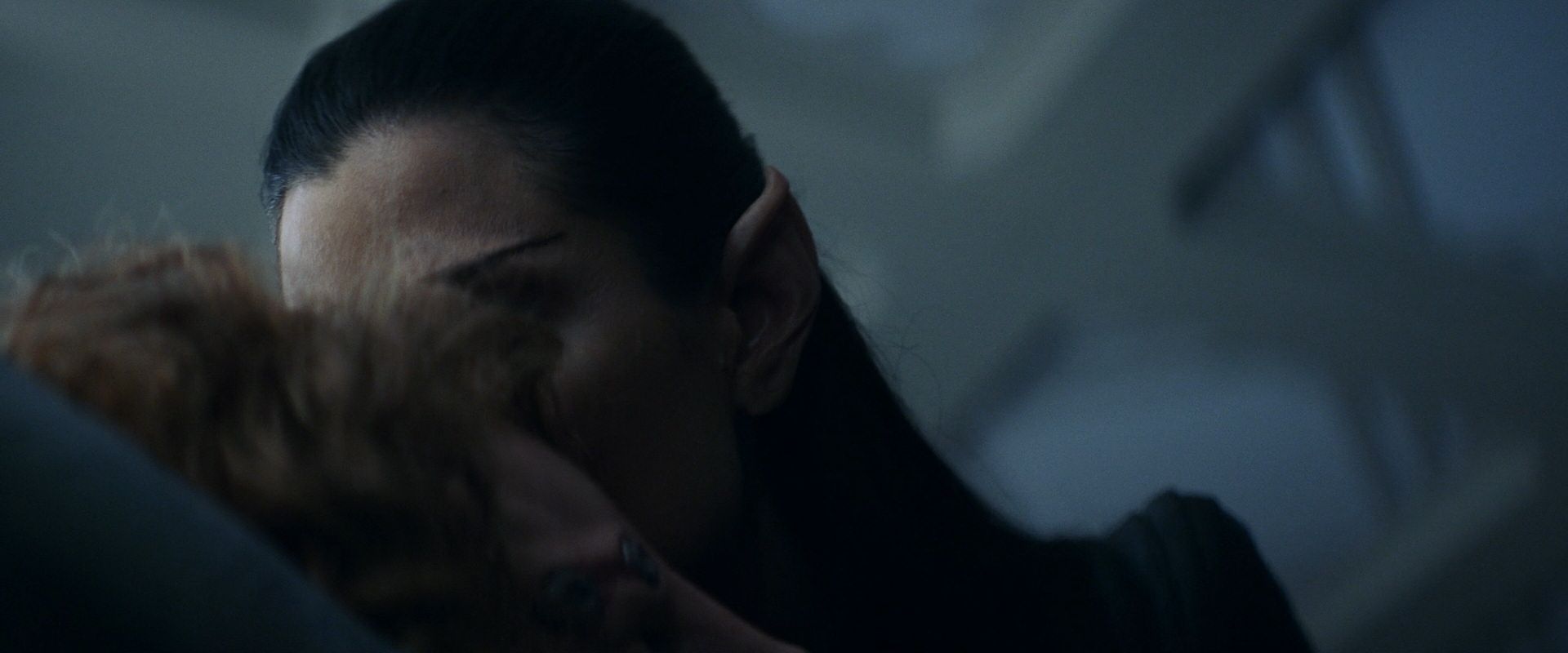 extant_StarTrek_PIC_1x08-BrokenPieces_00750.jpg