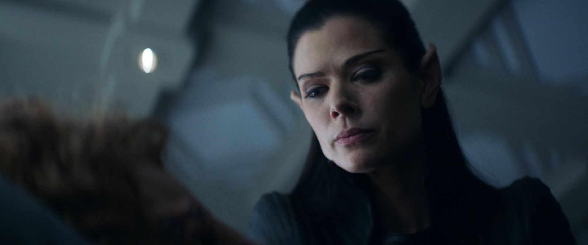 extant_StarTrek_PIC_1x08-BrokenPieces_00755.jpg