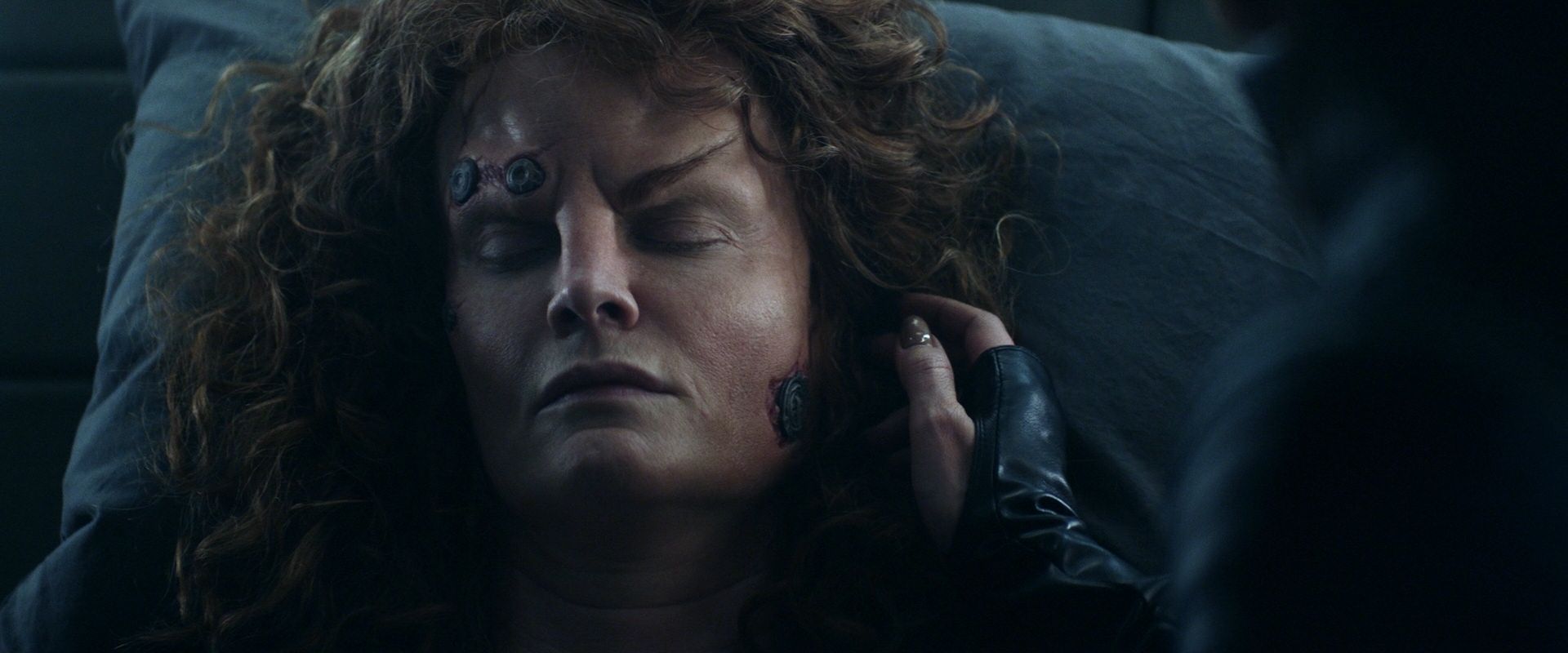 extant_StarTrek_PIC_1x08-BrokenPieces_00757.jpg