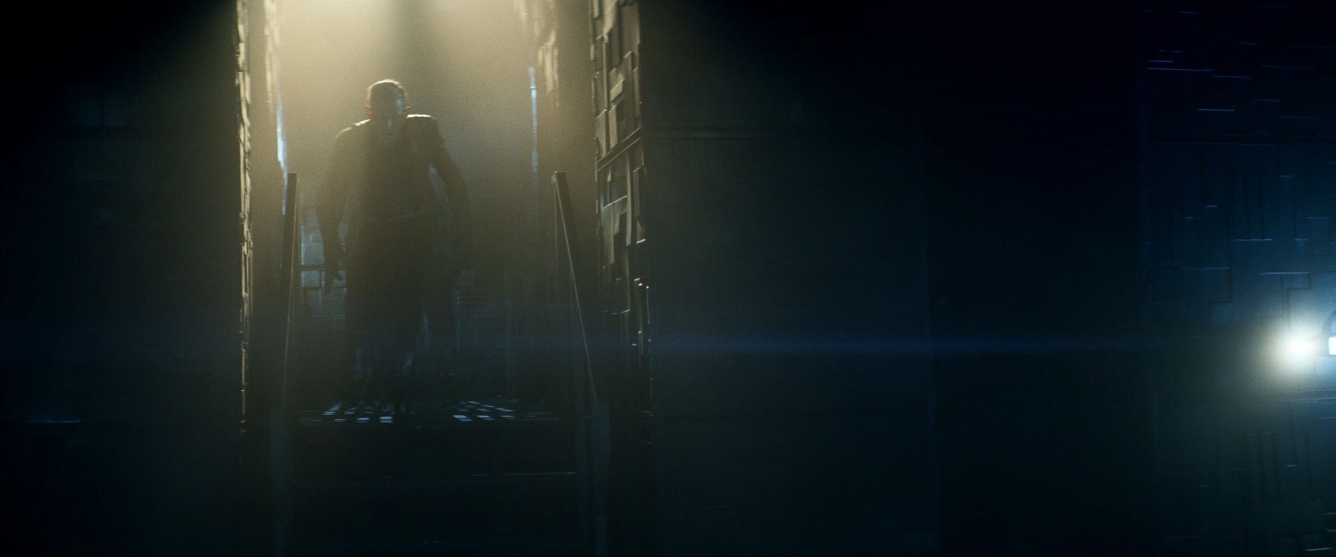 extant_StarTrek_PIC_1x08-BrokenPieces_00808.jpg