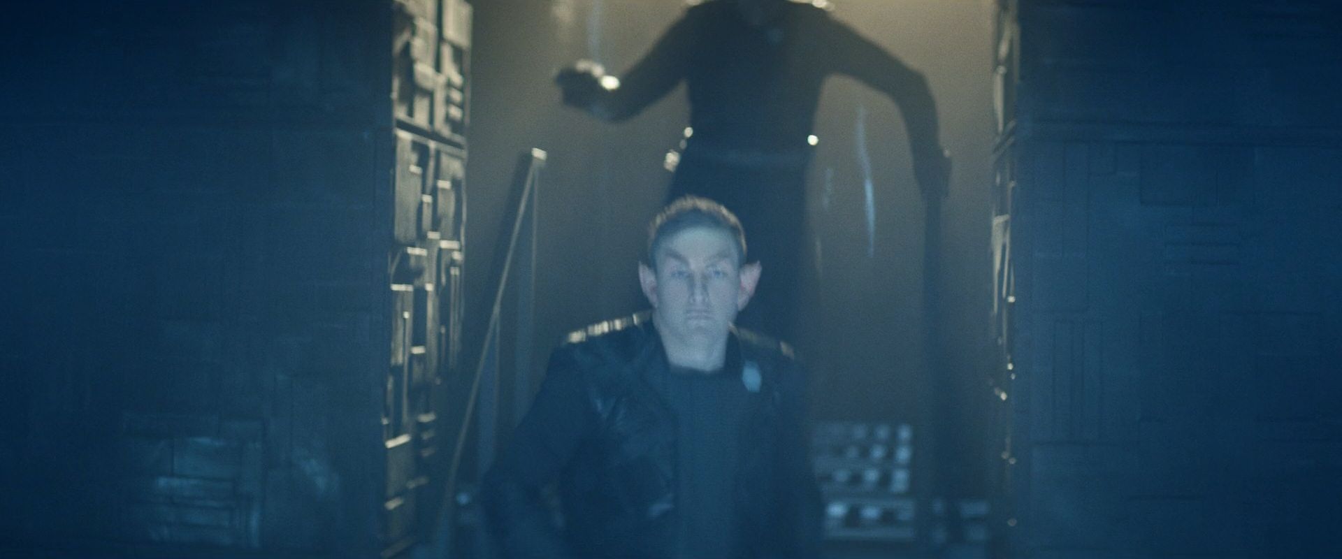 extant_StarTrek_PIC_1x08-BrokenPieces_00820.jpg