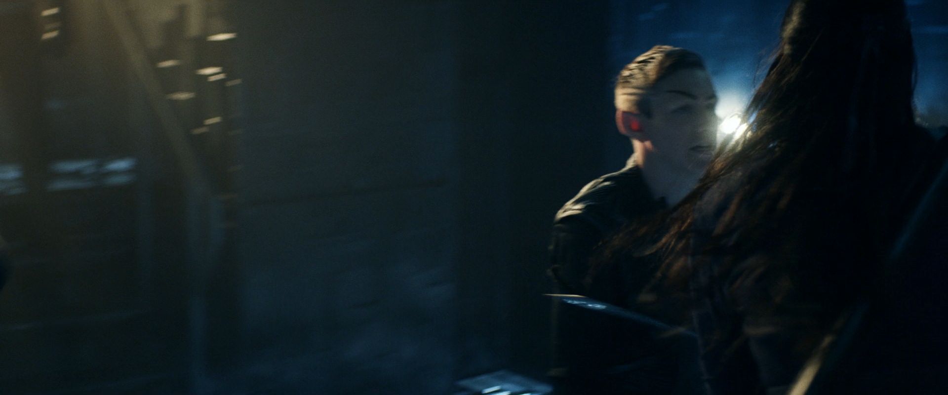 extant_StarTrek_PIC_1x08-BrokenPieces_00827.jpg