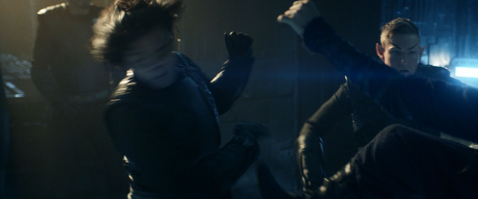 extant_StarTrek_PIC_1x08-BrokenPieces_00830.jpg