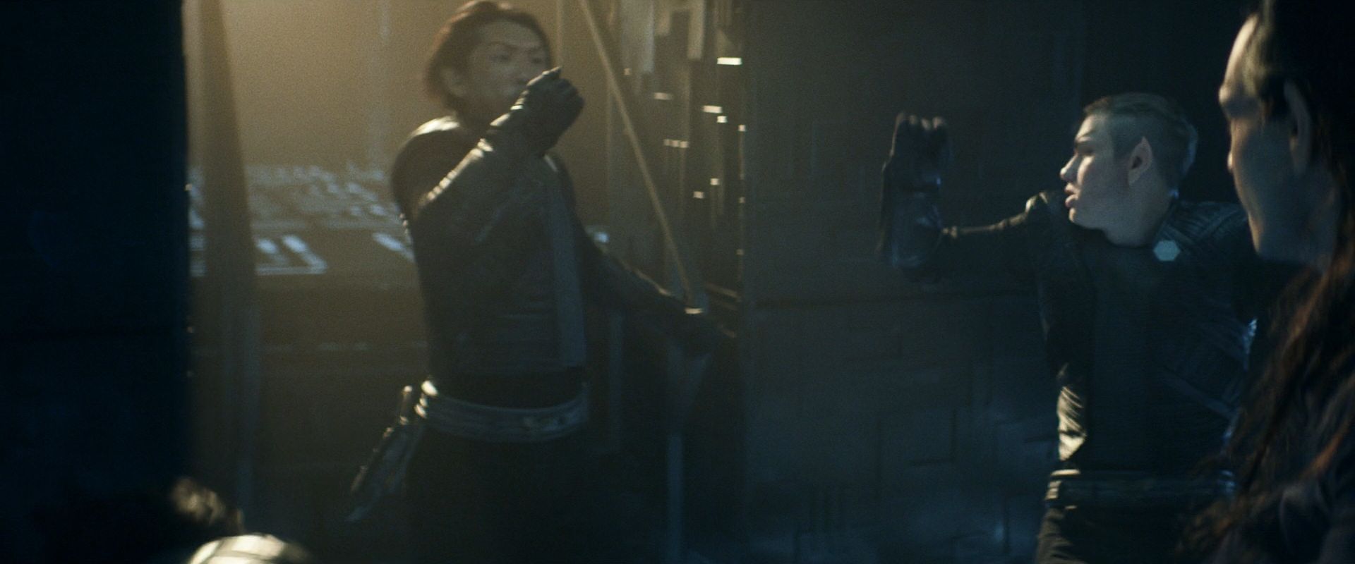 extant_StarTrek_PIC_1x08-BrokenPieces_00831.jpg