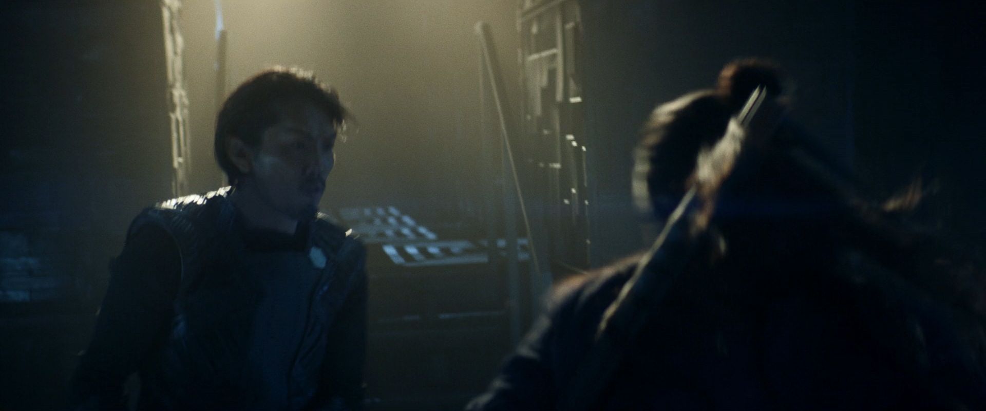 extant_StarTrek_PIC_1x08-BrokenPieces_00833.jpg