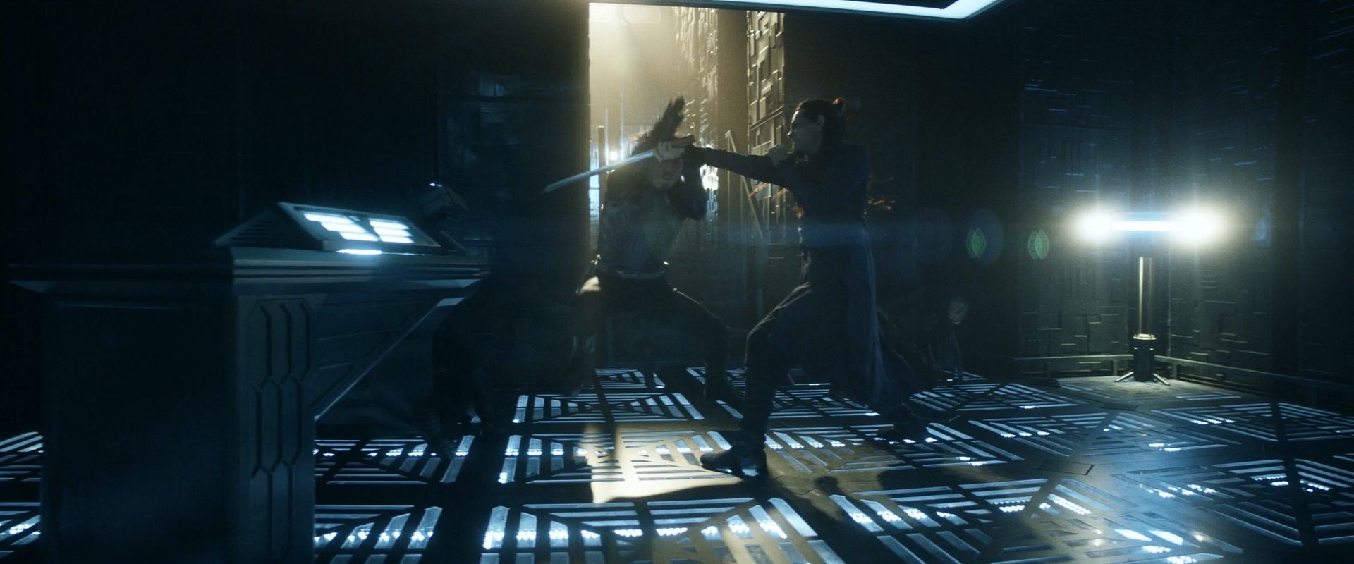 extant_StarTrek_PIC_1x08-BrokenPieces_00835.jpg
