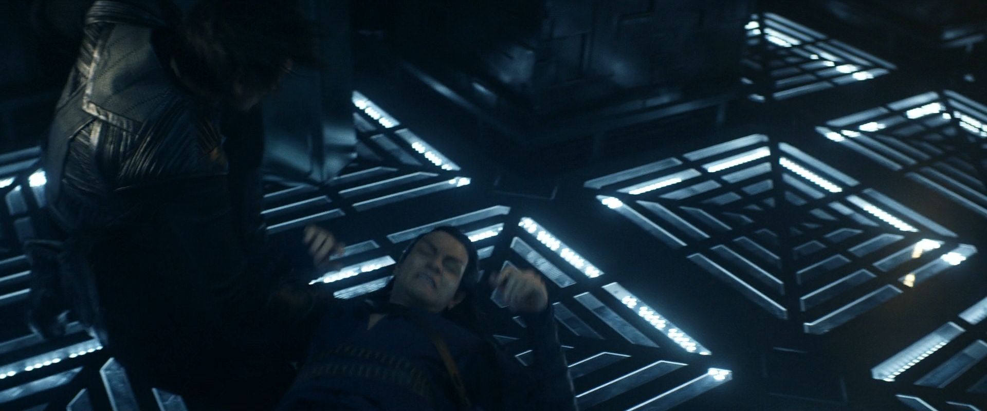 extant_StarTrek_PIC_1x08-BrokenPieces_00852.jpg