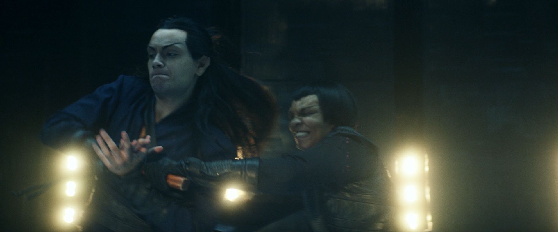 extant_StarTrek_PIC_1x08-BrokenPieces_00862.jpg