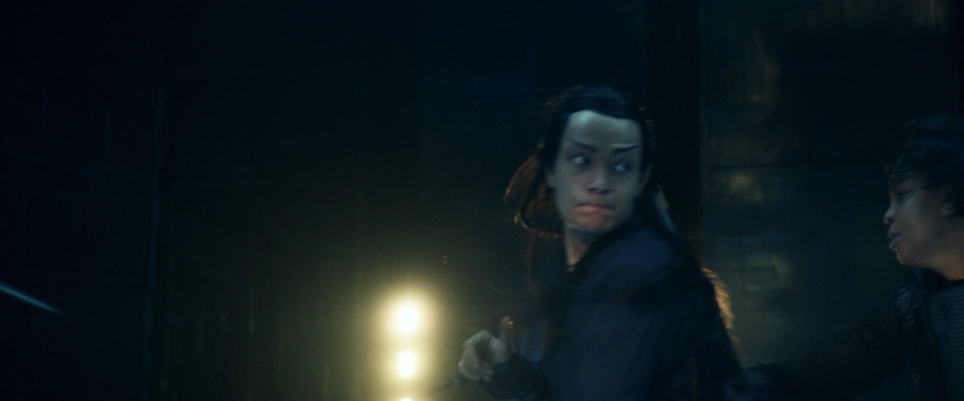 extant_StarTrek_PIC_1x08-BrokenPieces_00863.jpg