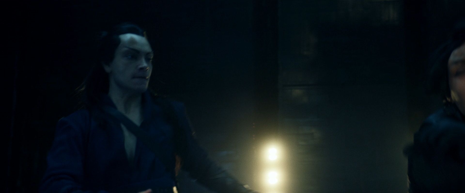 extant_StarTrek_PIC_1x08-BrokenPieces_00866.jpg