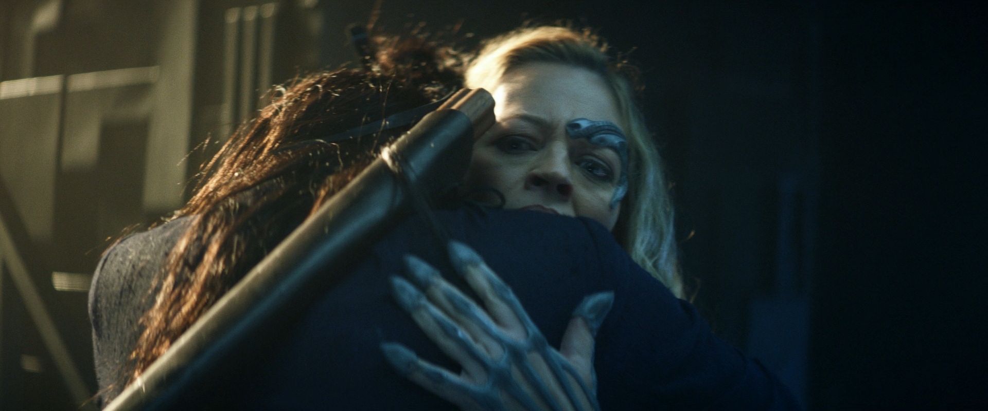 extant_StarTrek_PIC_1x08-BrokenPieces_00901.jpg