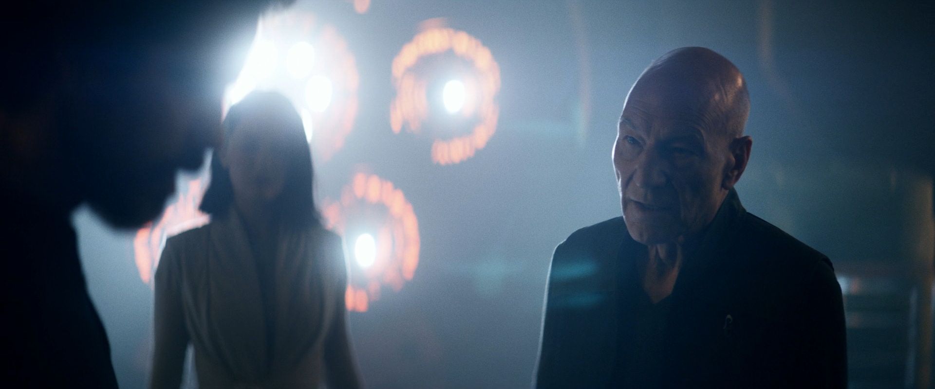 extant_StarTrek_PIC_1x08-BrokenPieces_01136.jpg