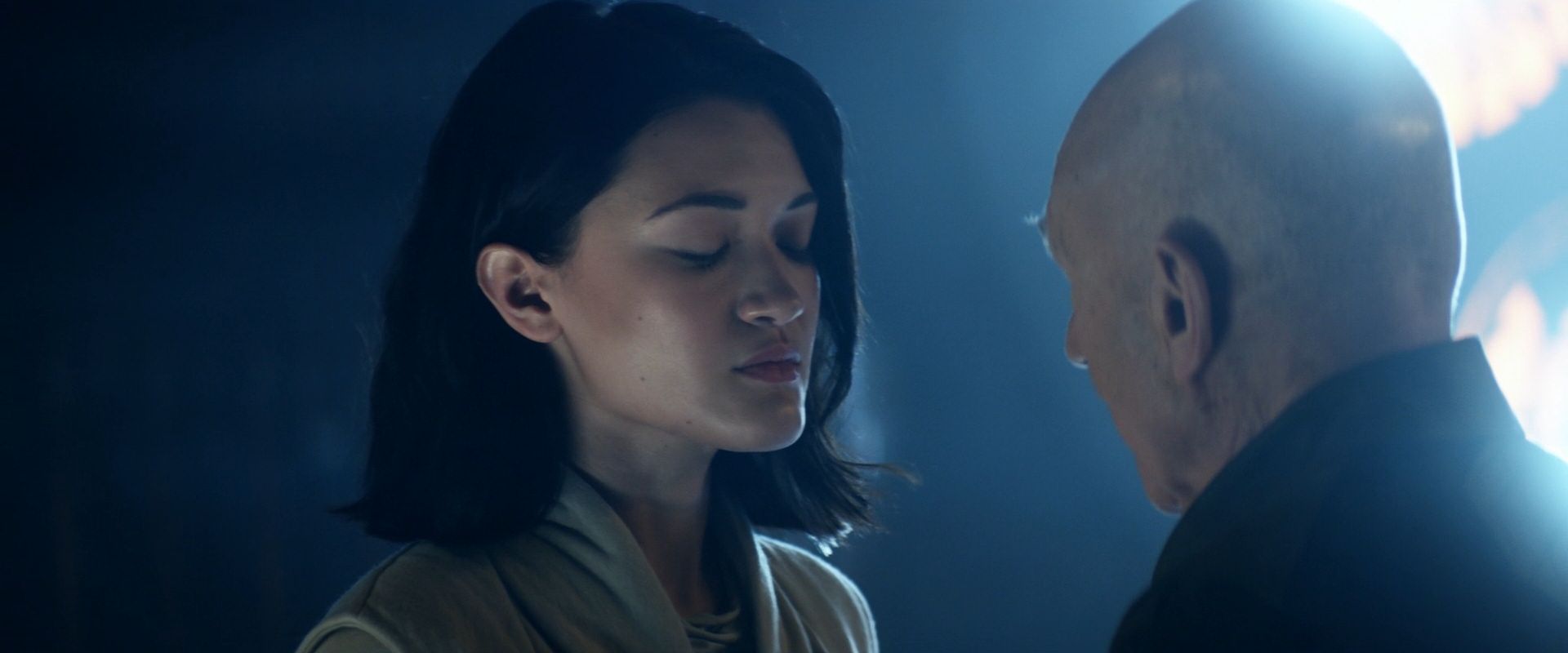 extant_StarTrek_PIC_1x08-BrokenPieces_01222.jpg