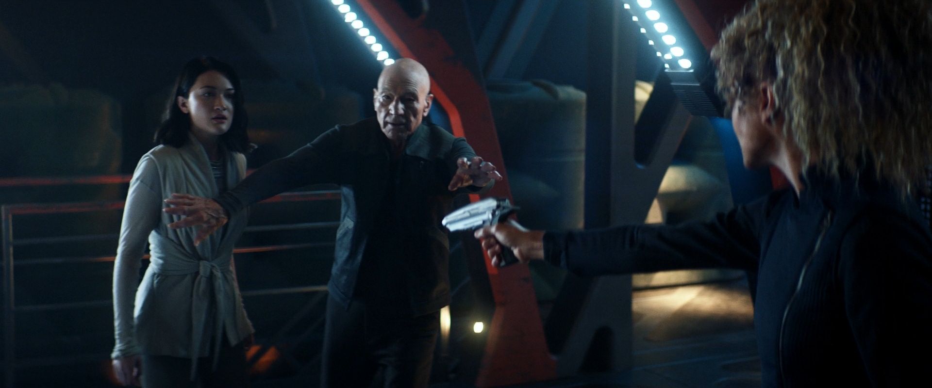 extant_StarTrek_PIC_1x08-BrokenPieces_01275.jpg