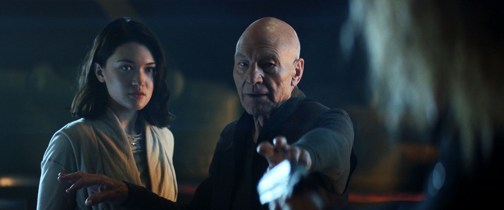 extant_StarTrek_PIC_1x08-BrokenPieces_01282.jpg