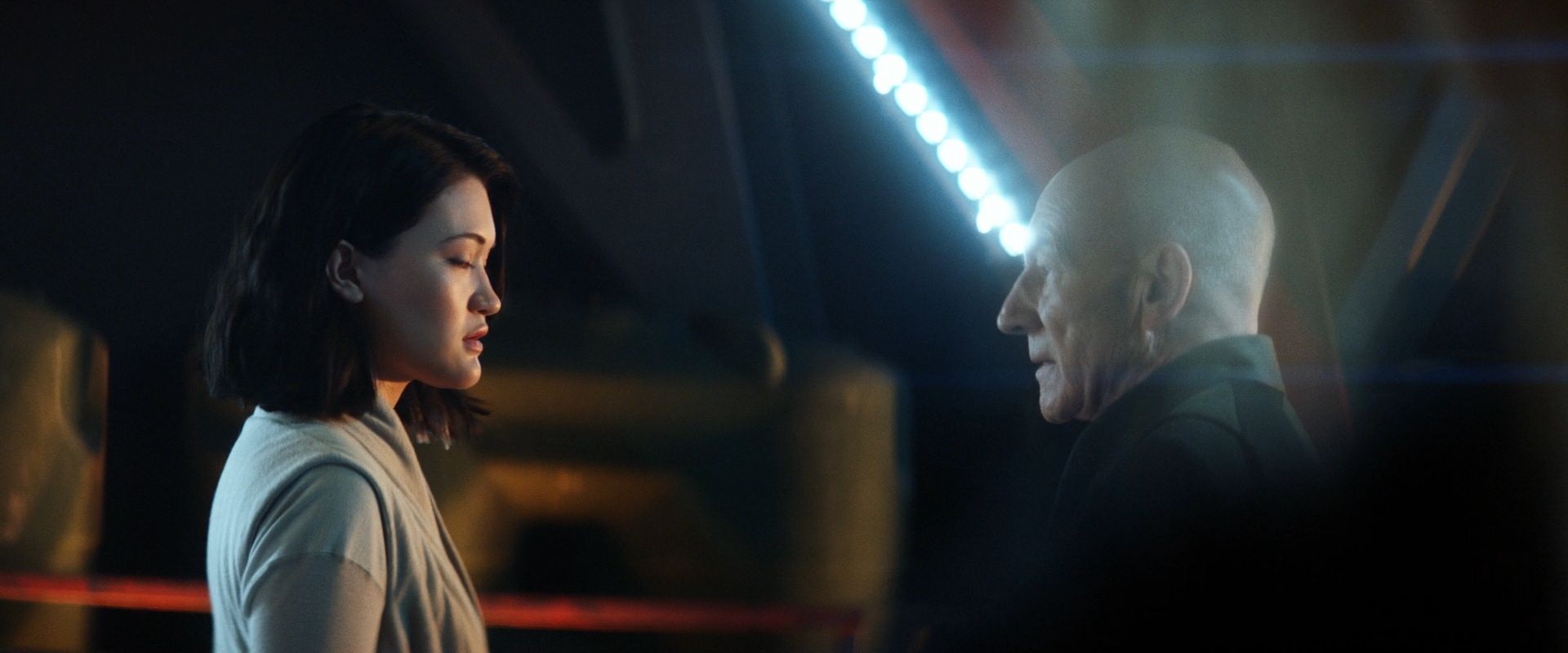 extant_StarTrek_PIC_1x08-BrokenPieces_01326.jpg