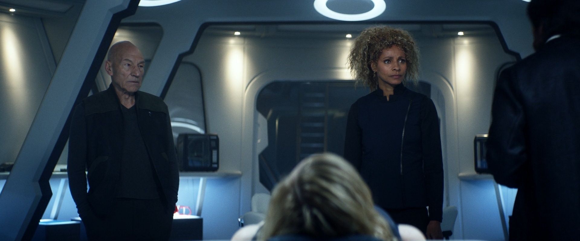 extant_StarTrek_PIC_1x08-BrokenPieces_01345.jpg