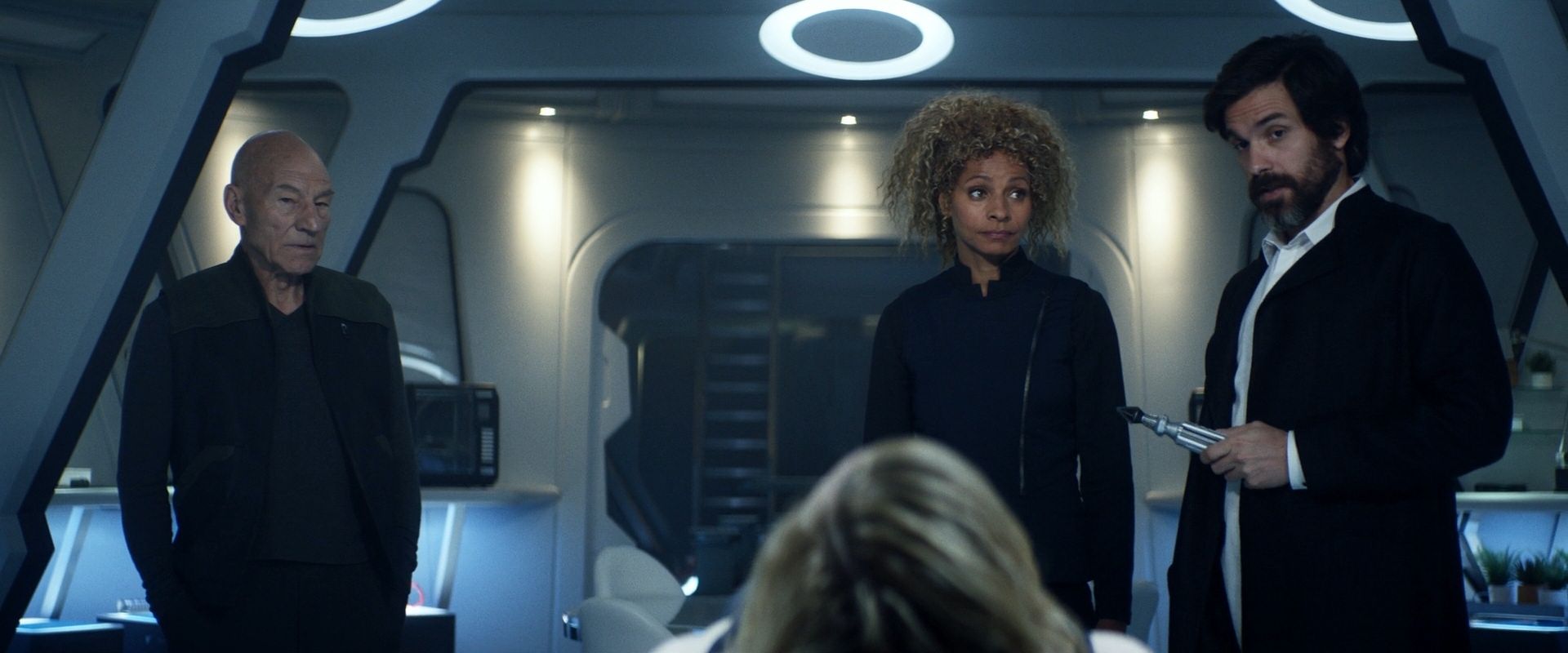 extant_StarTrek_PIC_1x08-BrokenPieces_01350.jpg