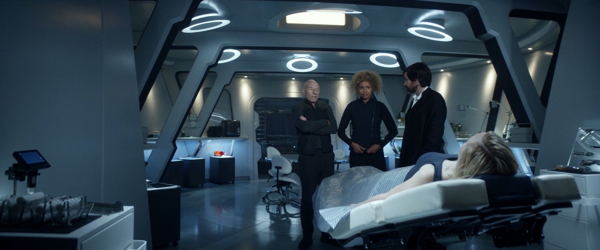 extant_StarTrek_PIC_1x08-BrokenPieces_01390.jpg